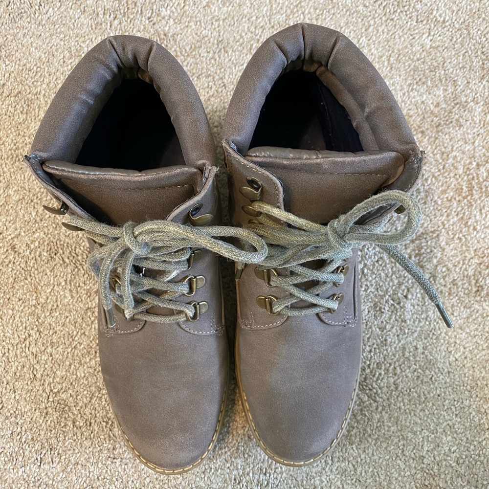 Lace-up boots - Picture 4 of 4